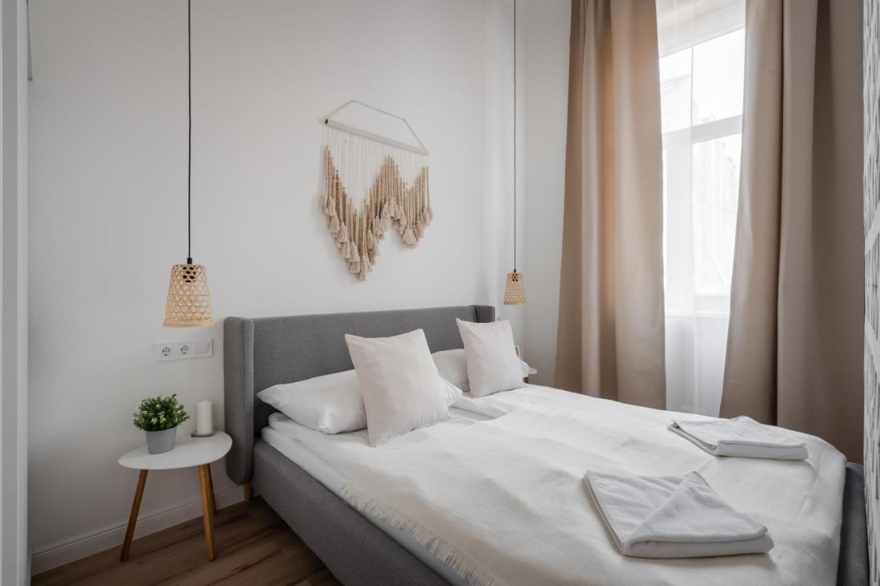 בודפשט A62 - Akacfa Street Central Residence - Best Location By Bqa מראה חיצוני תמונה