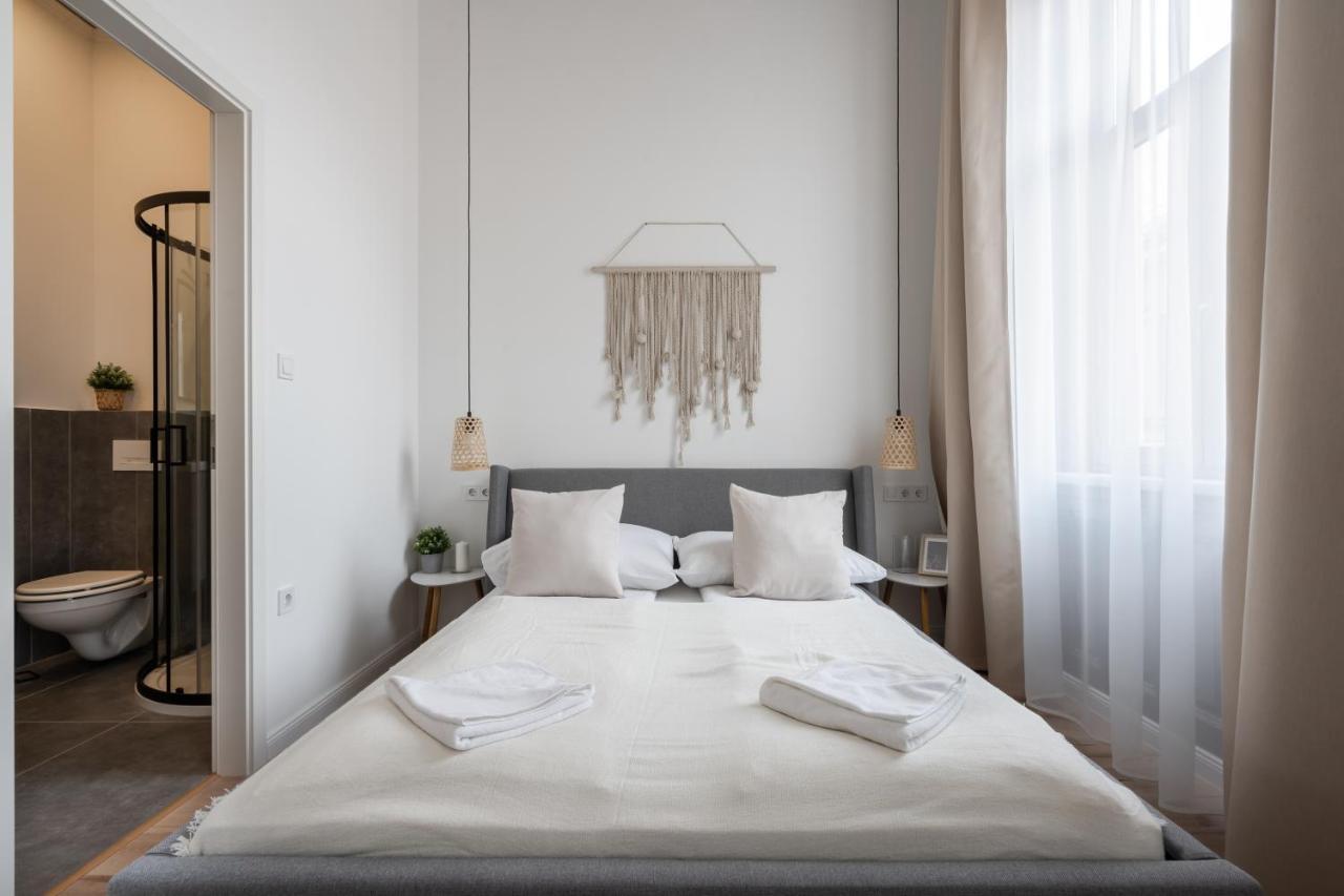 בודפשט A62 - Akacfa Street Central Residence - Best Location By Bqa מראה חיצוני תמונה